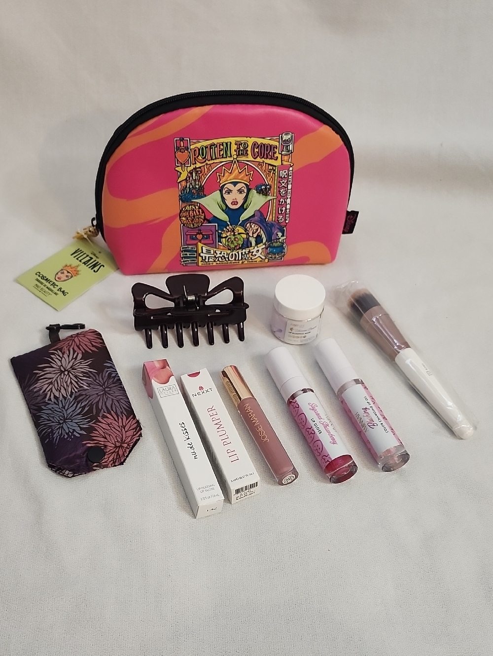 Mad Beauty "Evil Queen" Cosmetic Bag and Accessories